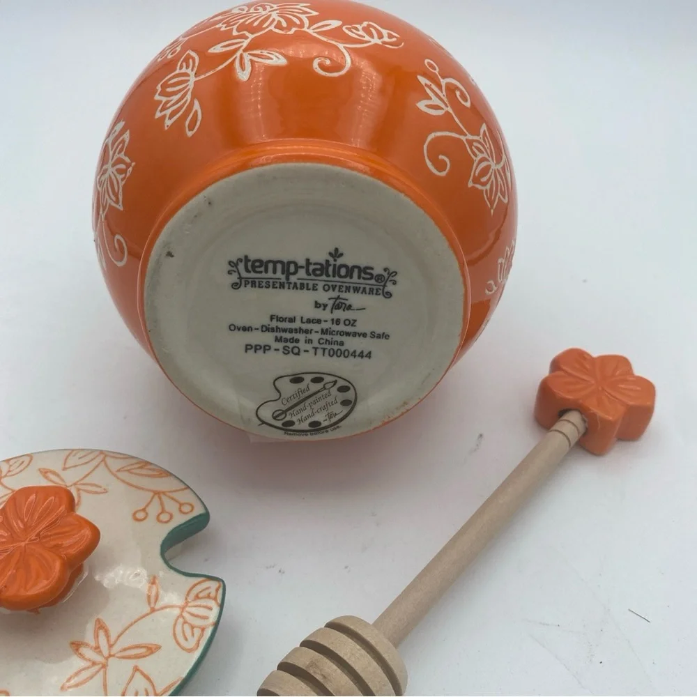 Temptations by Tara honey pot jar 16 Oz orange floral lace w/ drizzle stick